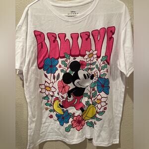 NWOT Disney Embroidered Believe Classic Mickey Mouse Tee sz M